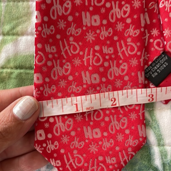 Mens Holiday Tie - Picture 4 of 4